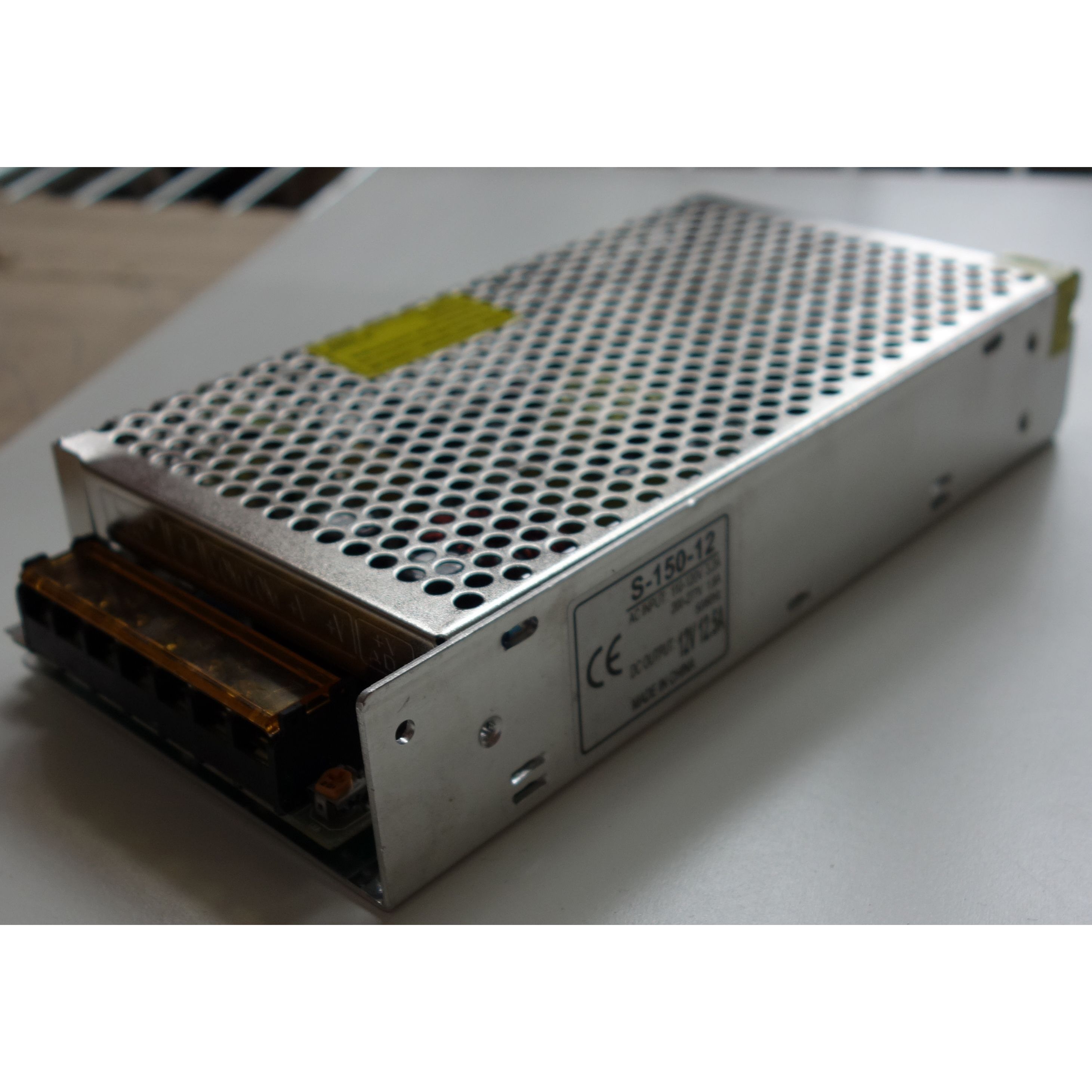 Transformateur 12V 150W